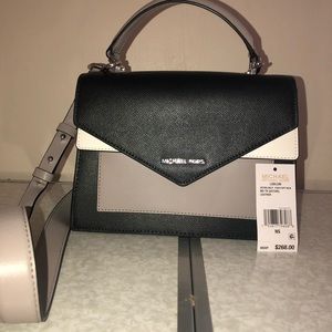 Micheal Kors Small purse